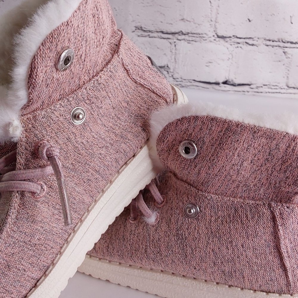 'HEY DUDE' 'BRITT' FUR LINED FOLD & SNAP CUFF TWO LOOKS IN  ONE SHOE PINK SHIMM - Picture 7 of 16